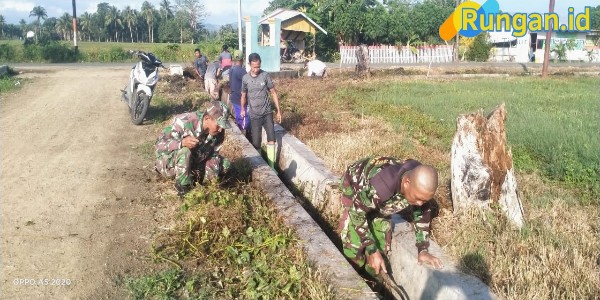 Karya Bakti Oleh Anggota Koramil 1315-05 Kecamatan Boliyohuto.