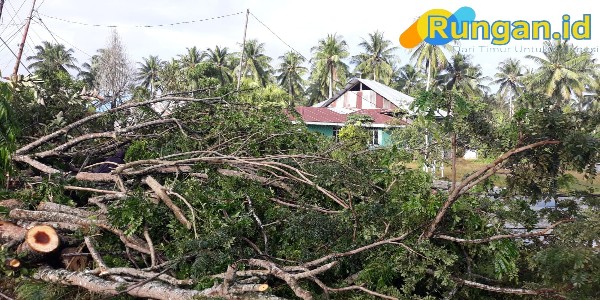 Musim penghujan tiba Babinkamtibmas Polsek Boliyohuto, himbau warga untuk lebih waspada keluar rumah..!! seperti kita ketahui